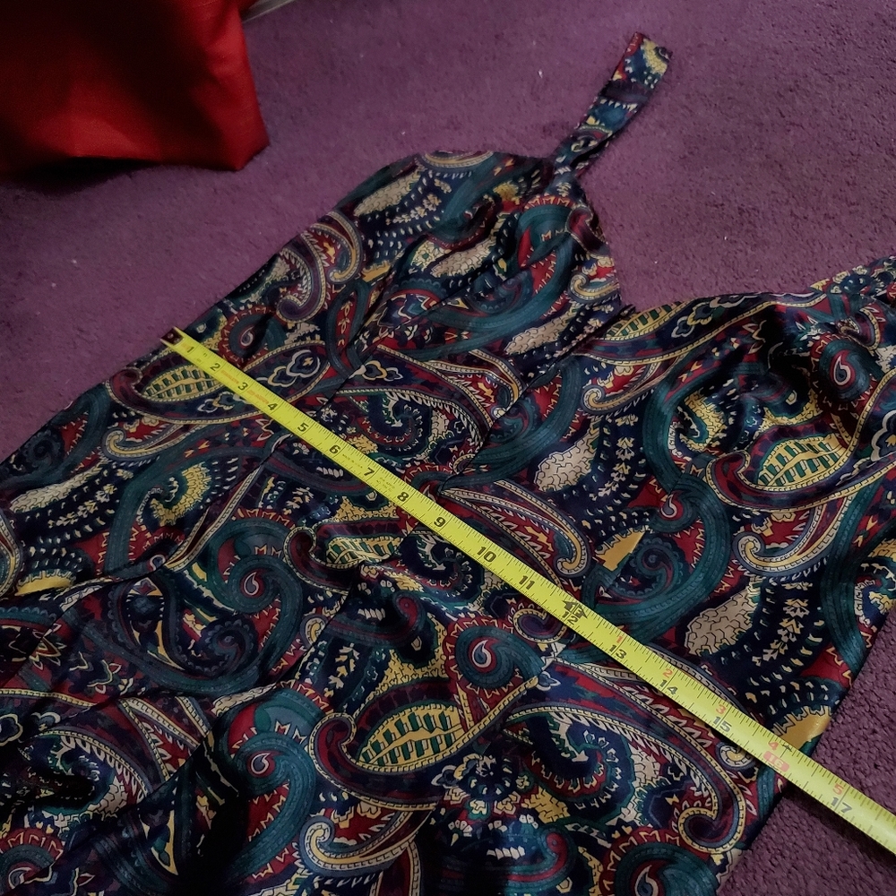 VINTAGE Cacique paisley chemise/romper - Picture 10 of 11